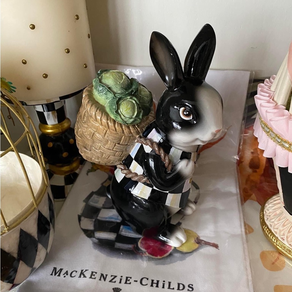One Easter bunny